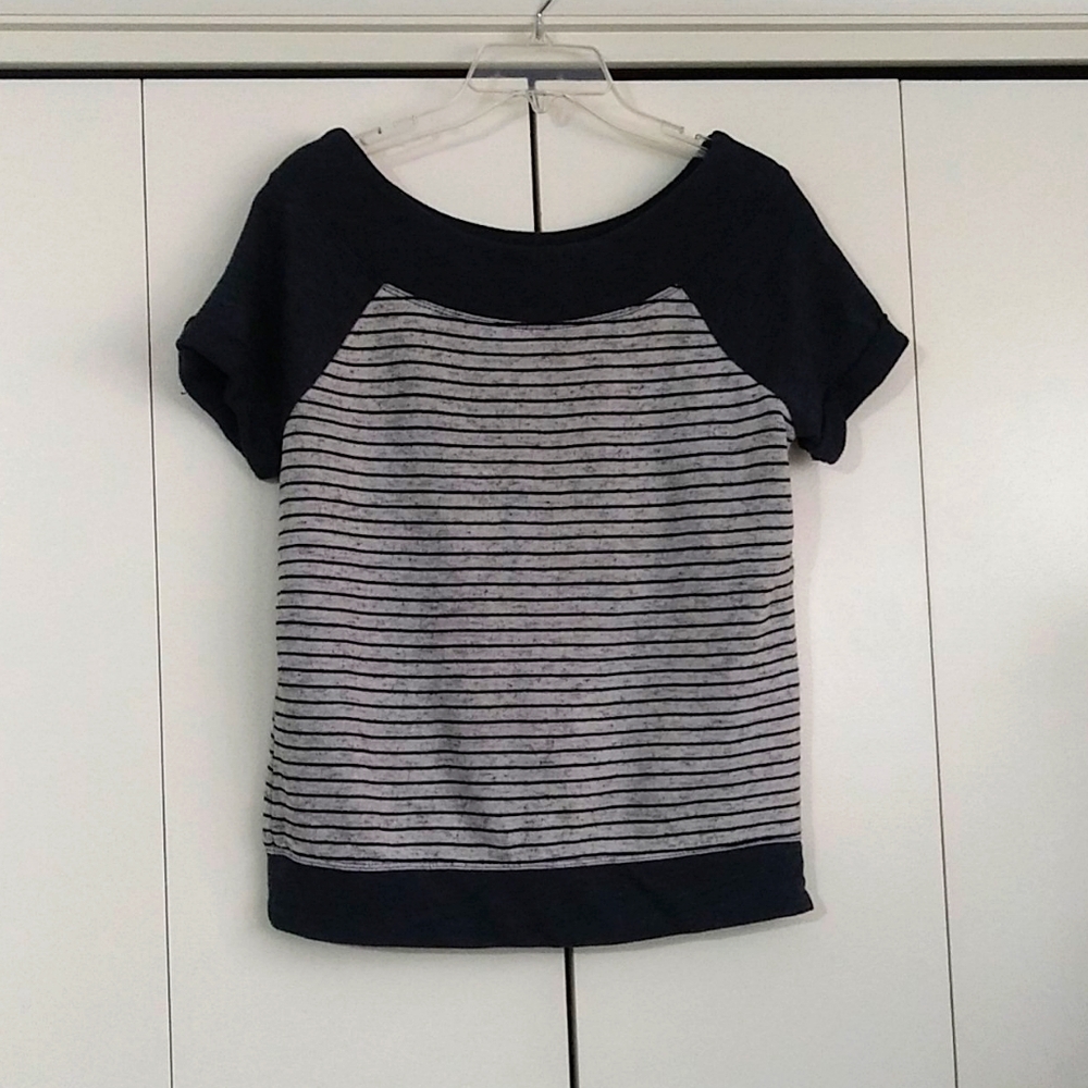 Womens short sleeve striped top sweatshirt materia